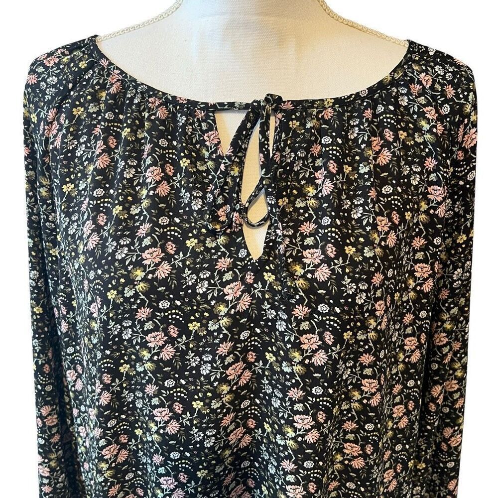 LOFT Black Floral Tunic Blouse Size Medium